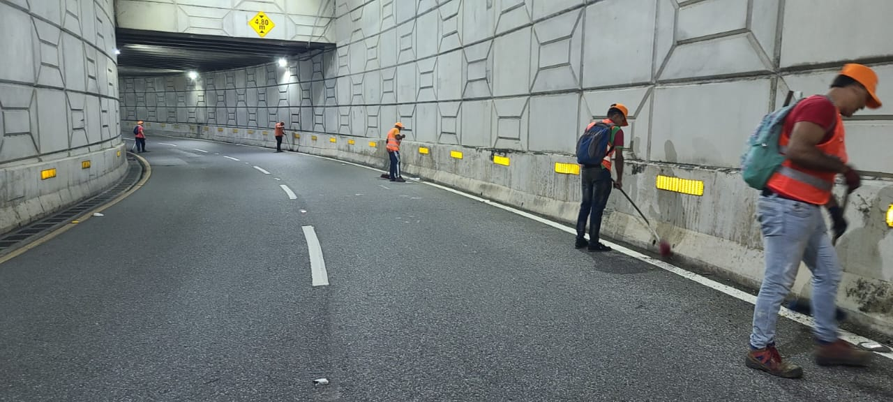 Obras Públicas cerrará el tránsito vehicular en pasos a desnivel y puentes del GSD por mantenimiento