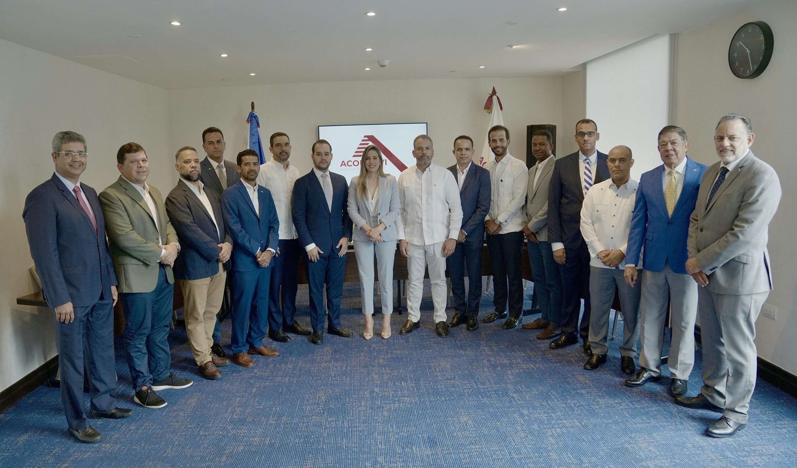 Tardanza permisos en Medio Ambiente amenaza desarrollo inmobiliario dominicano; sector construcción llama agilizar procesos