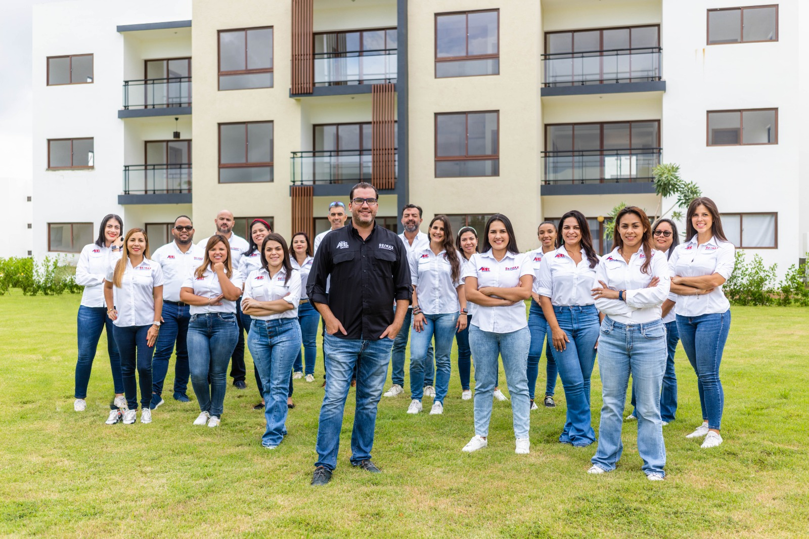 Ariel Grasso: Reconocido como equipo #1 del mundo en RE/MAX