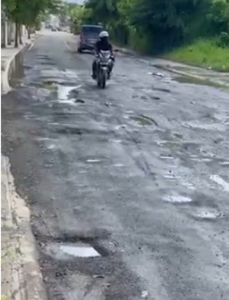 Denuncian no cumplen con asfaltado calles de El Cortecito, Bávaro