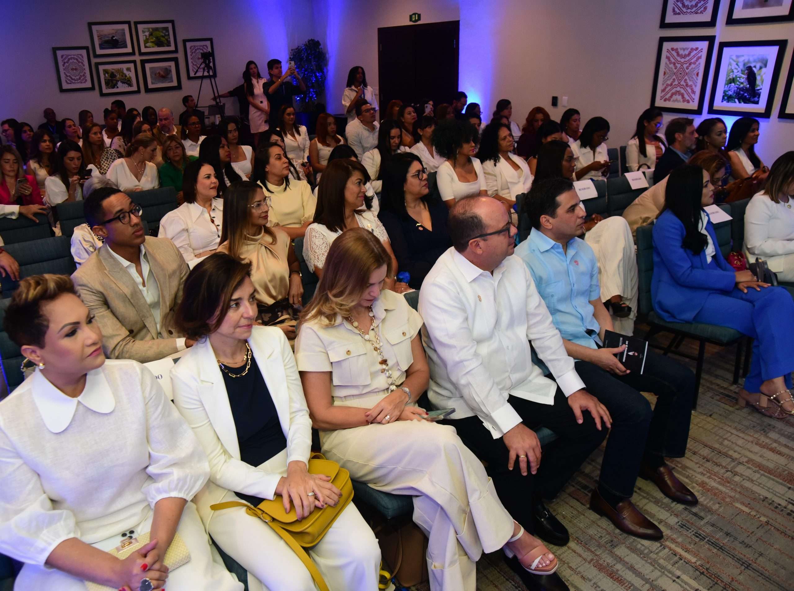 Así fue el lanzamiento de Mujer de Concreto, en imágenes