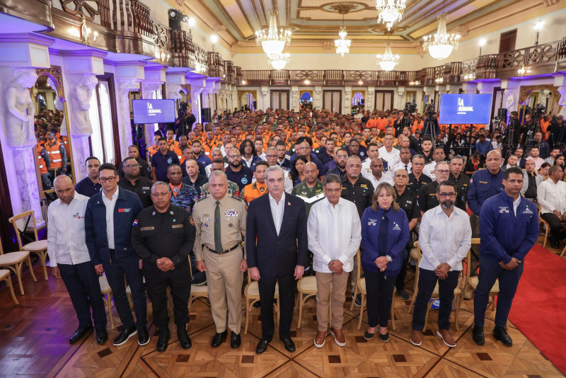 Presidente Abinader reconoce hay “vacío” en supervisión de las obras privadas