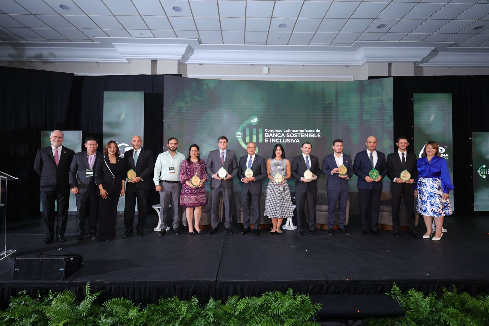 El país gana cuatro premios a la innovación financiera e impacto en la sostenibilidad