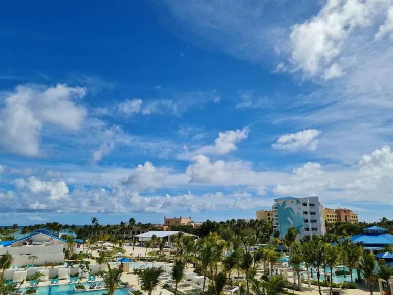Esto es lo que ofrece el lujoso hotel Margaritaville Island Reserve Cap Cana by Karisma inaugurado ayer