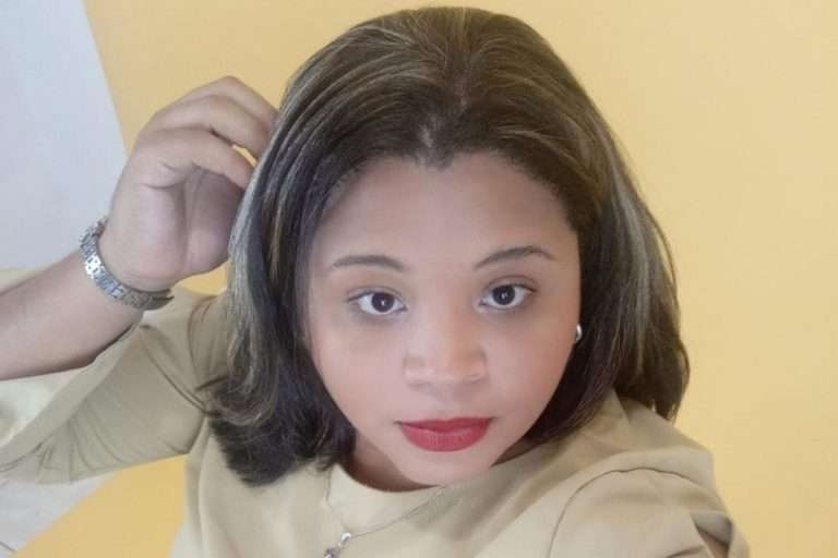 Jasmín Domínguez: Una joven agente amante del servicio al cliente 