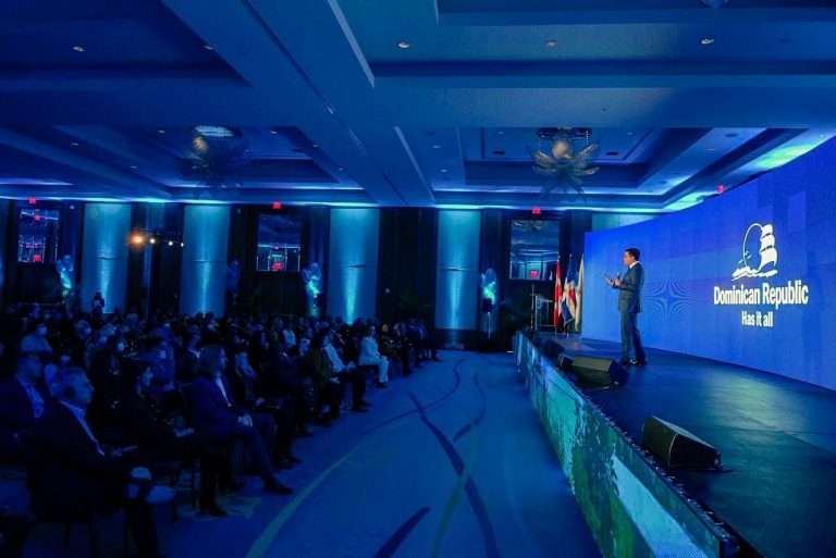 Collado sigla accordi con tour operator in Canada per attrarre un maggior numero di turisti