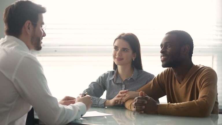 Plizyè bank ki te fè bon rezilta nan premye mwatye ane a