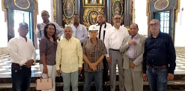 Ingenieros del CODIA continúan lucha para que el Gobierno les pague deuda por $385 millones