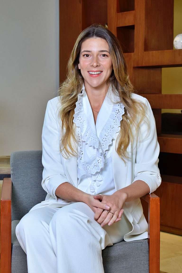 Conoce a Elia Briceño, expositora de Expo Foro CENI