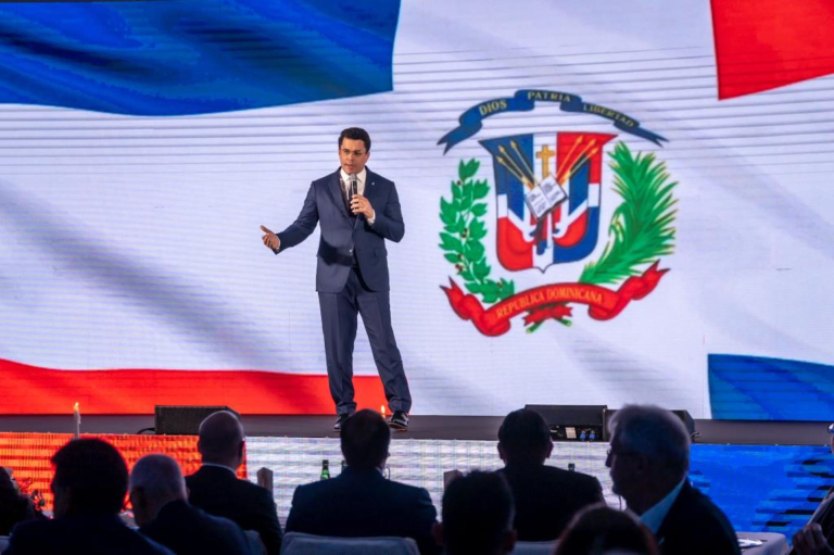 David Collado muestra a los alemanes las razones por las que República Dominicana «lo tiene todo»