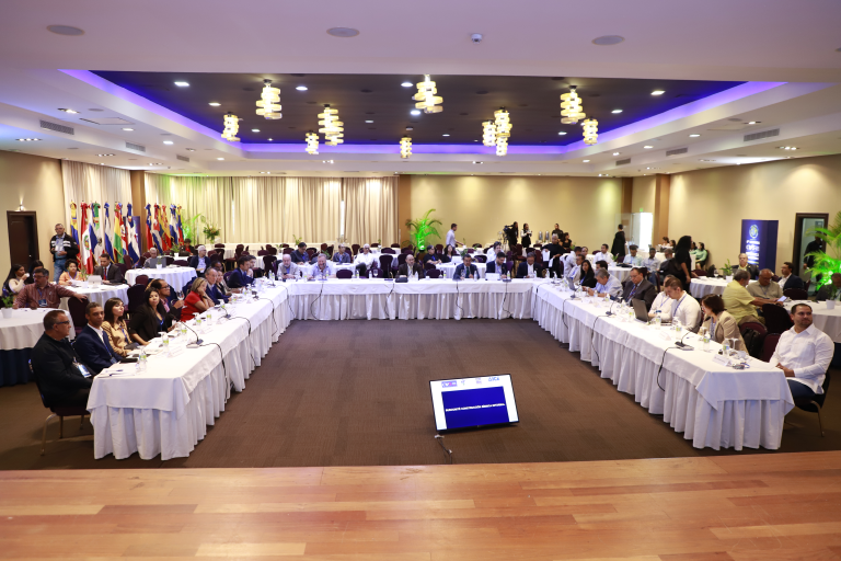 Amplios requisitos y extensa ruta crítica para permisología: desafíos de RD para mejorar la construcción de viviendas