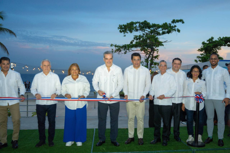 Inauguran remozado Malecón de Santo Domingo Este