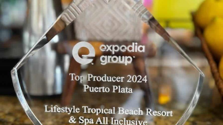 Hotel em Puerto Plata ganha prêmio Top Producer 2024 do Expedia Group