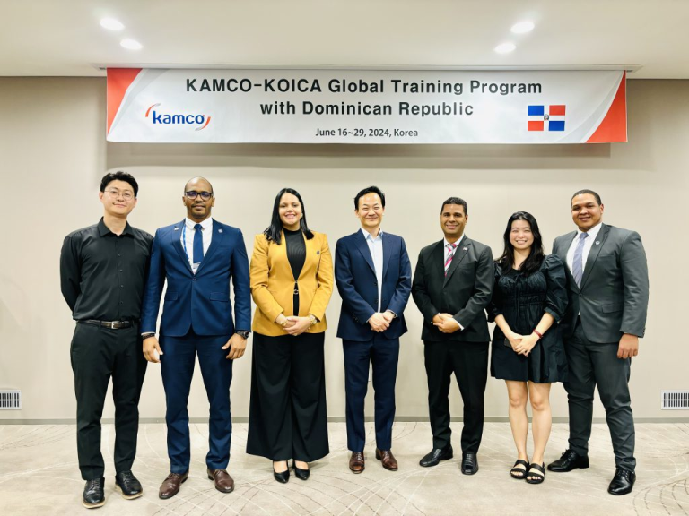 Registro Inmobiliario obtiene primer lugar en presentación de proyectos en Corea del Sur