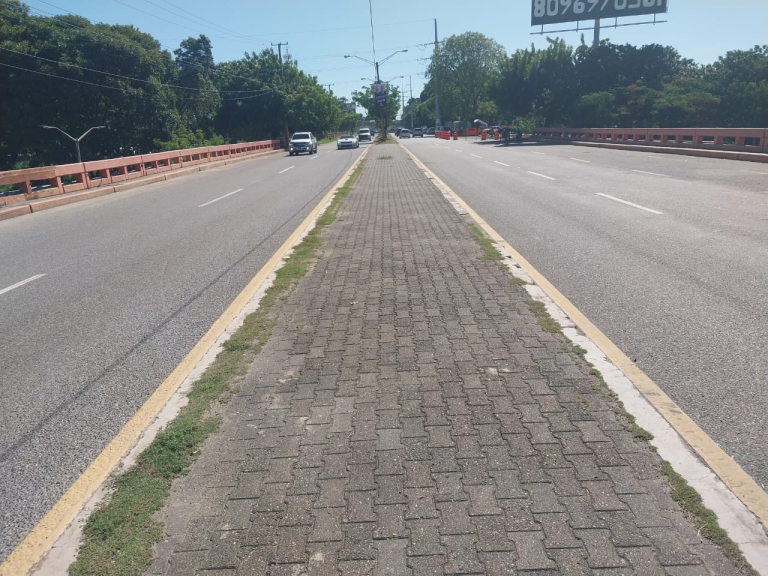 Obras Públicas anuncia ampliará autopista 6 de Noviembre