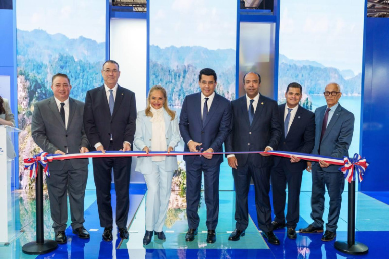 País cierra participación en feria de turismo Top Resa en Francia; será invitado de honor en 2025