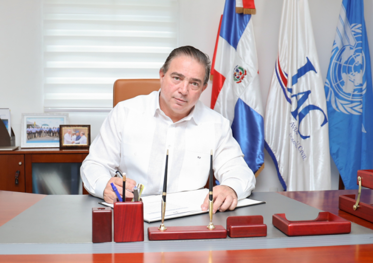 Junta de Aviación Civil anuncia aumenta conectividad aérea con Canadá, Islandia y Madrid