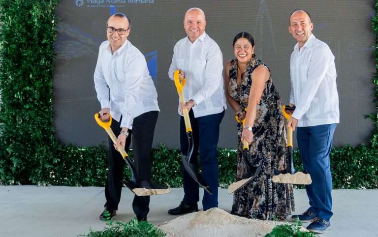 A primeira pá foi retirada para a construção do Marina Park em Playa Nueva Romana