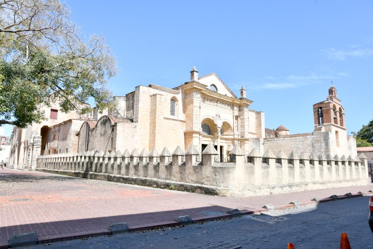 Expertos advirtieron sobre el impacto en la comunidad de la gentrificación que se vive en la Ciudad Colonial de Santo Domingo