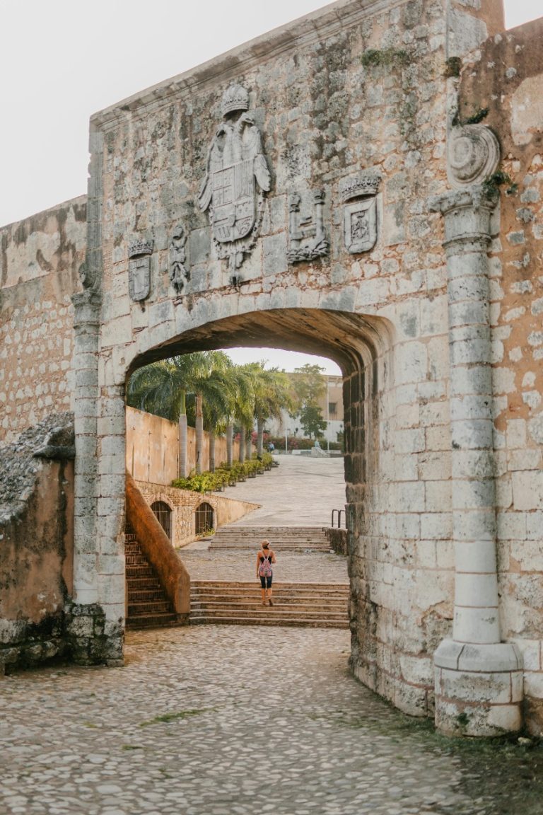 Turismo: con menos visitantes, sale a flote por el consumo interno