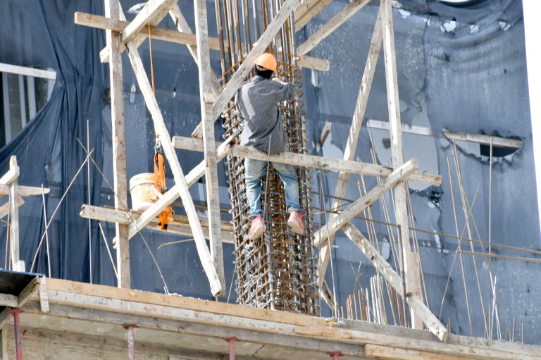 Mayoría de obreros haitianos que trabajan construcción desean regresar a su país