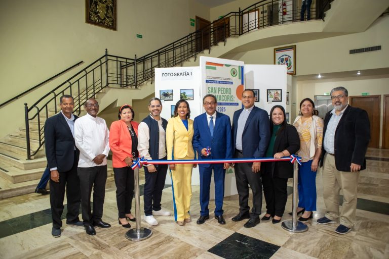 UCSD inaugura exposición audiovisual «San Pedro de Macorís: tierra de sabor, béisbol, arte y cultura»