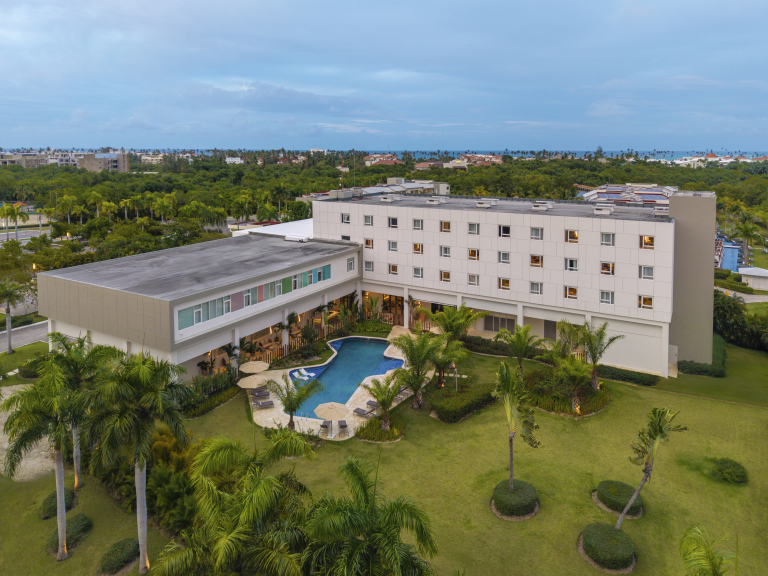 La marca JdV by Hyatt debuta en el Caribe con el Royal Beach Hotel Punta Cana