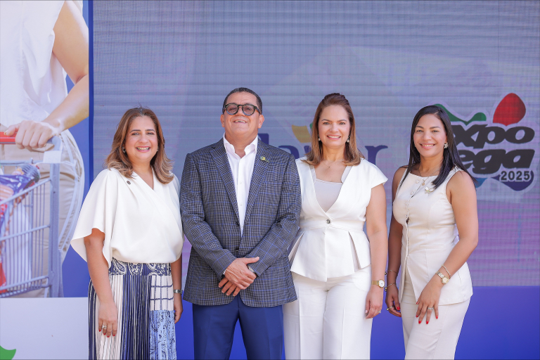 ALAVER impulsa consumo local y educación financiera en Expo Vega Real 2025