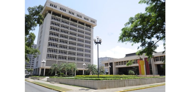 Banco Central cierra 2025 con Tasa de Política Monetaria en 5.25% anual; asegura tasas de interés han disminuido